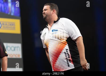 Assia, Germania. 18 giugno 2023, Assia, Francoforte sul meno: Freccette: World Team Championship, Semifinali: Gabriel Clemens (Germania) è deluso dopo la sconfitta. Foto: Jürgen Kessler/dpa Credit: dpa picture Alliance/Alamy Live News Foto Stock