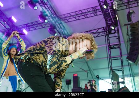 Yung Grey si esibisce durante il giorno 3 del 2023 Bonnaroo Music & Arts Festival il 17 giugno 2023 a Manchester, Tennessee. Foto: Darren Eagles/imageSPACE Foto Stock