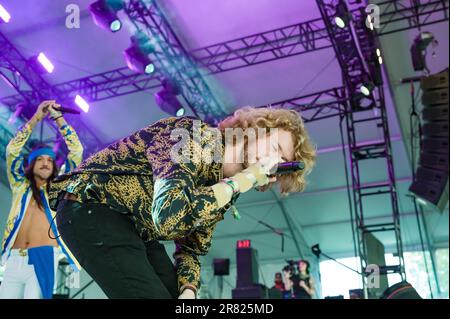 Yung Grey si esibisce durante il giorno 3 del 2023 Bonnaroo Music & Arts Festival il 17 giugno 2023 a Manchester, Tennessee. Foto: Darren Eagles/imageSPACE /Sipa USA Foto Stock