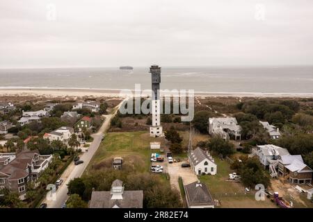 Il moderno faro monolitico dell'isola di Sullivan, l'ultimo faro maggiore costruito dal governo federale, assomiglia a una torre di controllo del traffico aereo Foto Stock