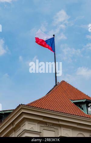 Bandiera della Repubblica Ceca a Praga, Repubblica Ceca Foto Stock