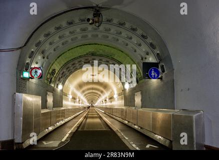 Libera e anseatica città di Amburgo, Elbe Tunnel. Libera e anseatica città di Amburgo, St. Pauli Elbe Tunnel Foto Stock