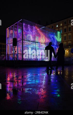 Fotografia notturna durante 'il festival delle luci' 2023 a Lione FRANCIA Foto Stock