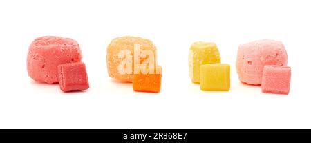 Fila di Freeze Dried Rainbow Flavored e color pastello Chewy Candy Square Foto Stock