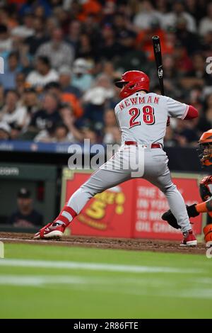 Cincinnati Reds primo baseman Kevin Newman (28) battendo in cima al terzo inning durante il gioco di MLB interleague tra i Cincinnati Reds An Foto Stock