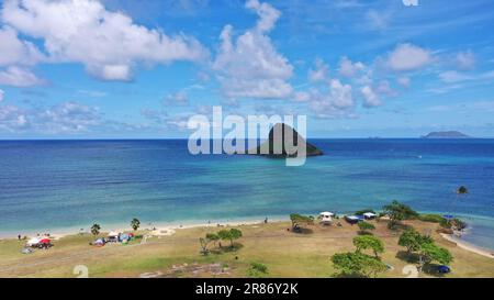 Splendida vista aerea del Parco regionale di Kualoa alle Hawaii Foto Stock