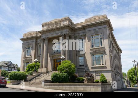 The Dalles, OR, USA - 16 giugno 2023; facciata del tribunale della contea di Wasco nella contea di Dalles, Oregon Foto Stock