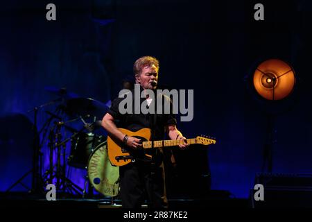 Toronto, Canada. 19th giugno, 2023. John Mellencamp ha suonato nel tour dal vivo e di persona alla Massey Hall. Credit: Bobby Singh/Alamy Live News Foto Stock