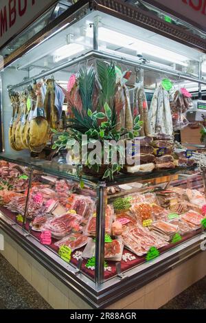 Delicatessen, mercato la Boqueria, Barcellona, Catalogna, Spagna Foto Stock