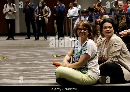 Non esclusiva: 19 giugno 2023, Città del Messico, Messico: Ex sottosegretario del Ministero degli Esteri messicano, Martha Delgado con Rosalinda Hueso, moglie di Foto Stock