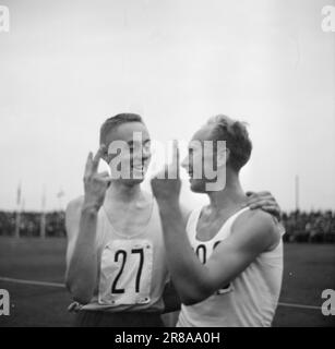 Attuale 36-3-1960 : Immaginate se abbiamo vinto l'oro la Norvegia sta inviando una grande squadra alle Olimpiadi di Roma. Le medaglie non sono mai appese così in alto. Non osiamo crederci, ma immaginate se abbiamo vinto l'oro... Foto: Aage Storløkken / Aktuell / NTB ***FOTO NON ELABORATA*** Foto Stock