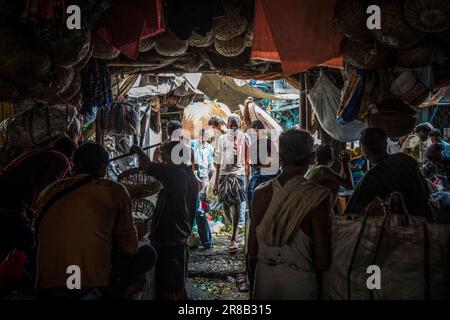 Mercato dei fiori di Mallick Ghat a Kolkata, India Foto Stock