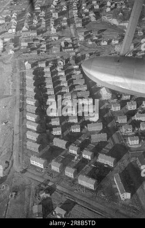 Corrente 10-1947: La rotta di volo espresso lungo la Norvegia con l'Hurtigrute di volo sulla rotta regolare, che sarà aperta a giugno, un volo parte da Tromsø e uno da Stavanger ogni mattina, mentre uno è in riserva. La durata del volo è di circa nove ore con ulteriori soste a Bergen, Oslo, Trondheim, Brønnøysund/Sandnessjøen, Bodø e Harstad. Da Tromsø, la rotta Hammerfest–Vadsø–Kirkenes hodt inizia con altri voli tre volte alla settimana per tratta. Il viaggio Kirkenes–Oslo richiederà quindi due giorni con il volo Hurtigruten. Ora passa circa una settimana. Il 'Swed Foto Stock