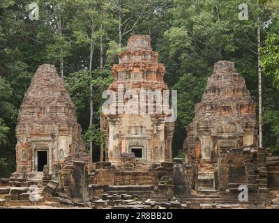 Tempio di Preah Ko sul sito di Roluos, provincia di Siem Reap, complesso del tempio di Angkor, patrimonio mondiale dell'UNESCO nel 1192, costruito nel 880, Cambogia Foto Stock