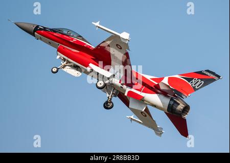 Un caccia General Dynamics F-16 Fighting Falcon della Royal Danish Air Force. Foto Stock