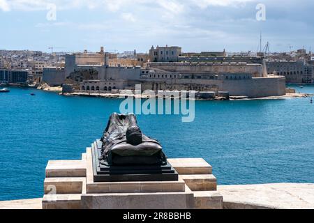 Valletta, Malta, 4 maggio 2023.Monumento al Milite Ignoto, Giardini di Barrakka inferiore Foto Stock