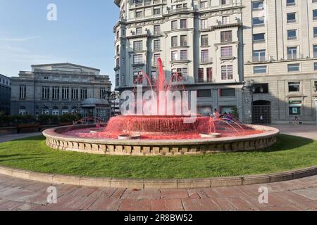 Oviedo, Asturias, Spagna. La Plaza de la Escandalera. Si trova tra il centro storico e il centro commerciale della città. Foto Stock