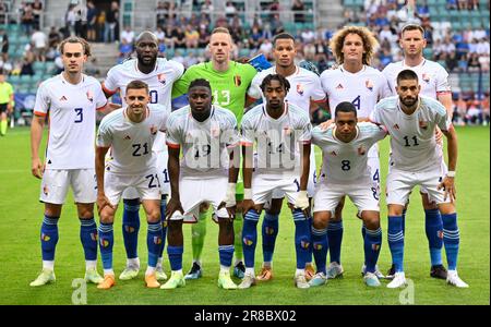 Tallinn, Estonia. 20th giugno, 2023. Arthur Theate, Romelu Lukaku del Belgio, il portiere del Belgio Matz Sels, Aster Vranckx del Belgio, Wout Faes del Belgio, Jan Vertonghen del Belgio, Timothy Castagne del Belgio, Johan Bakayoko in Belgio, Mike Tresor Ndayishimiye in Belgio, Youri Tielemans in Belgio e Yannick Carrasco in Belgio pongono per il fotografo all'inizio della partita Estonia vs nazionale belga squadra di calcio Red Devils, partita 3/8 nel Gruppo F delle qualifiche Euro 2024 a Tallinn, Estonia, martedì 20 giugno 2023, FOTO DI BELGA DIRK WAEM Credit: Agenzia Notizie di Belga/Alamy Live News Foto Stock