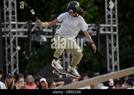 Roma, Italia. 21st giugno, 2023. Rayssa Leal of Brazil si allena durante il World Skateboarding Tour Roma Street 2023 a Roma, parco Colle Oppio, 20th giugno 2023. Credit: Insidefoto di andrea staccioli/Alamy Live News Foto Stock