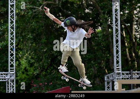 Roma, Italia. 21st giugno, 2023. Rayssa Leal of Brazil si allena durante il World Skateboarding Tour Roma Street 2023 a Roma, parco Colle Oppio, 20th giugno 2023. Credit: Insidefoto di andrea staccioli/Alamy Live News Foto Stock