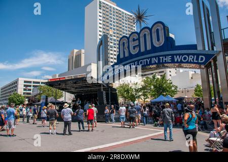 Reno è la più grande piccola città del mondo, almeno nello stato del Nevada. Foto Stock