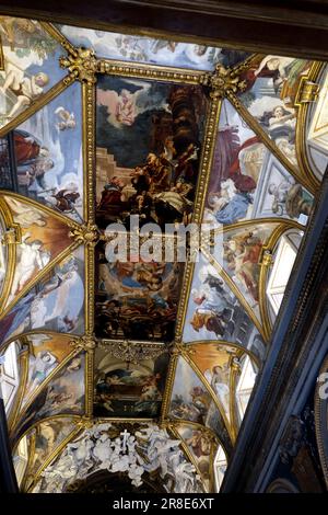 Il soffitto della Chiesa Santa Maria in Trivio a Roma Foto Stock