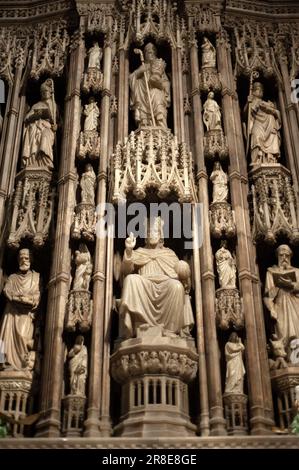 Lo schermo dell'altare maggiore o reredos, la Cattedrale di San Nicola, Newcastle-upon-Tyne Foto Stock