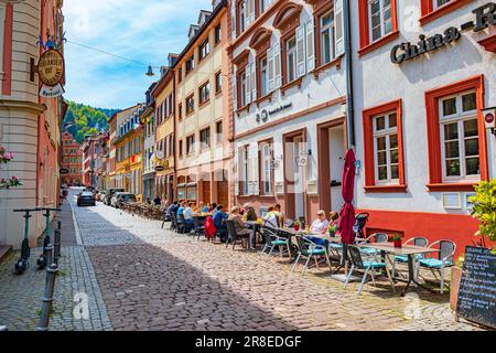 HEIDELBERG, BADEN-WUERTTEMBERG, GERMANIA - CIRCA MAGGIO 2023: L'Haspelgasse della città di Heidelberg, Germania. Foto Stock
