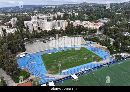 Una vista aerea generale del Drake Stadium nel campus dell'UCLA, sabato 27 maggio 2023, a Los Angeles. Foto Stock