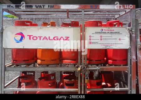 Bombole di gas Total Gaz, stazione di servizio, Mauritius Foto Stock