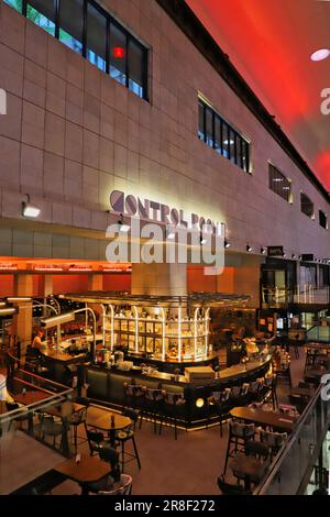 Interno della turbina Hall B Battersea Power Station Londra Giugno 2023 Foto Stock