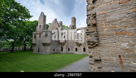 Rovine del Palazzo Vescovile, Kirkwall è un palazzo del 12th° secolo, costruito contemporaneamente all'adiacente Cattedrale di St Magnus nel centro di Kirkwall, Foto Stock