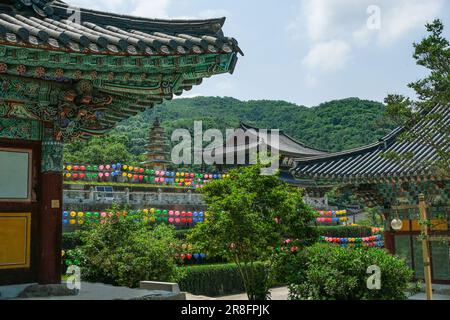 Gimjesi, Corea del Sud - 6 giugno 2023: Il tempio di Geumsansa è un tempio buddista situato nel Parco Provinciale di Moaksan, a Gimjesi, in Corea del Sud. Foto Stock