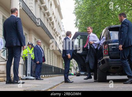 Londra, Inghilterra, Regno Unito. 21st giugno, 2023. Il Cancelliere dello scacchiere JEREMY HUNT è visto arrivare all'inchiesta pubblica di Covid 19 prima di dare prove per il termine che era Segretario della Salute prima della pandemia. (Credit Image: © Tayfun Salci/ZUMA Press Wire) SOLO PER USO EDITORIALE! Non per USO commerciale! Foto Stock