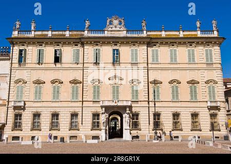 Palazzo Episcopale, Palazzo Vescovile, Piazza Sordello, Mantova, Italia Foto Stock