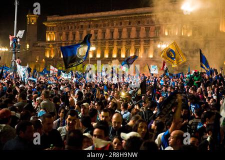 Finale di calcio Mach Champions League Inter-bayern Munchen. Piazza del Duomo. Milano. Italia Foto Stock