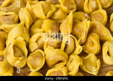 Tortellini. Emilian Food. Castelfranco Emilia. Emilia Romagna. Italia Foto Stock