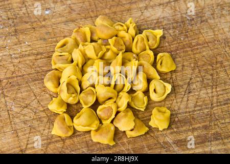 Tortellini. Emilian Food. Castelfranco Emilia. Emilia Romagna. Italia Foto Stock