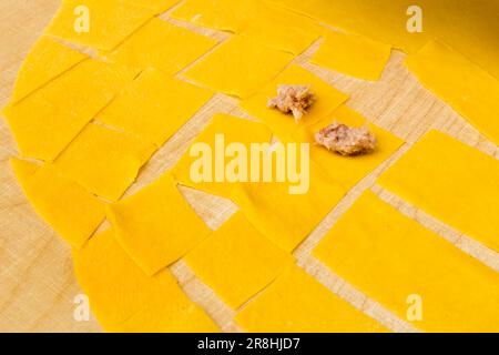 Tortellini. Emilian Food. Castelfranco Emilia. Emilia Romagna. Italia Foto Stock