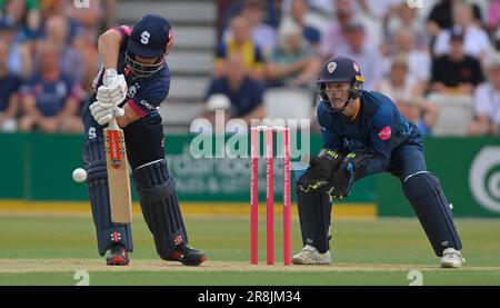 Northampton 21-Giugno 2023 : Ricardo Vasconcelos del Northamptonshire in azione battendo durante la partita di Blast Vitality T20 tra Northamptonshire Steelbacks vs Derbyshire Falcons al County Ground Northampton Inghilterra . Foto Stock