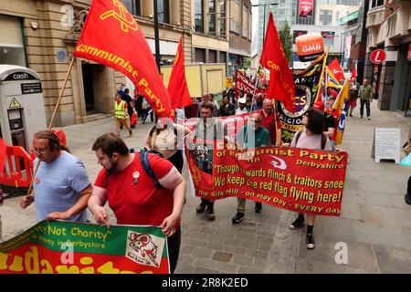 Silk Mill Lockout Commemoration March on the Streets of Derby nel giugno 2023 Foto Stock