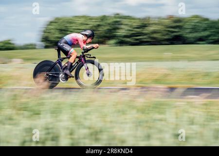 Darlington, Regno Unito. 21st giugno, 2023. Foto di Zac Williams/SWpix.com- 21/06/2023 - Ciclismo - 2023 Campionato britannico di strada Nazionale - Croft Circuit, Darlington, Inghilterra - Elite Women's Time Trial - Awol Oshea. Credit: SWpix/Alamy Live News Foto Stock