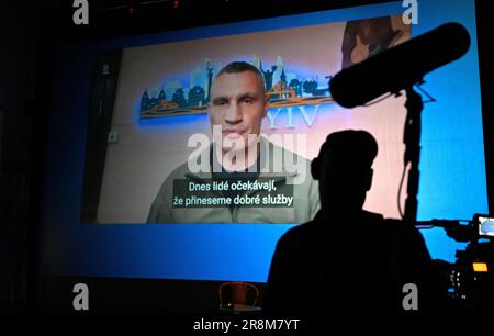 Praga, Repubblica Ceca. 22nd giugno, 2023. Il sindaco di Kiev vitali Klitschko parla da un video alla conferenza on-line Media e Ucraina, Praga, Repubblica Ceca, il 22 giugno 2023. Credit: Katerina Sulova/CTK Photo/Alamy Live News Foto Stock