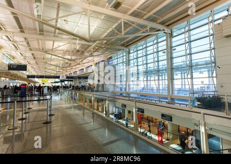 Chicago, Stati Uniti - 4 maggio 2023: Terminal dell'aeroporto Midway di Chicago (MDW) negli Stati Uniti. Foto Stock