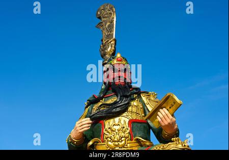 Statua del generale cinese Guan Yu, santuario Guan Yu, Koh Samui, Thailandia Foto Stock