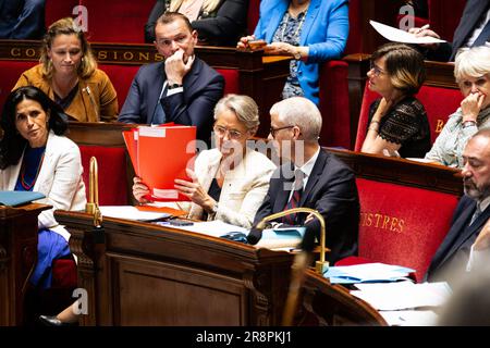 Parigi, Francia. 20th giugno, 2023. Il primo ministro francese Élisabeth è stato visto nell'Assemblea nazionale. Sessione di domande per il governo di Elisabetta portato all'Assemblea Nazionale, al Palais Bourbon di Parigi. (Foto di Telmo Pinto/SOPA Images/Sipa USA) Credit: Sipa USA/Alamy Live News Foto Stock