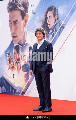 Tom Cruise arriva alla prima nel Regno Unito di Mission: Impossible - Dead Reckoning parte uno a Odeon Leicester Square a Londra. Data immagine: Giovedì 22 giugno 2023. Foto Stock