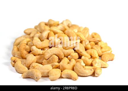 Anacardi su sfondo bianco Foto Stock