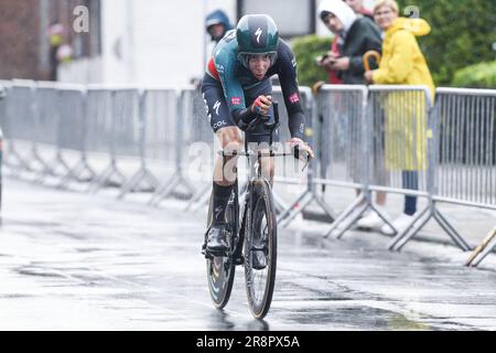 Herzele, Belgio. 22nd giugno, 2023. Il belga Cian Uijtdebroeks di Bora-Hansgrohe ha ritratto in azione durante la corsa individuale a cronometro maschile dei Campionati belgi in bicicletta, 41, 6 km a Herzele il giovedì 22 giugno 2023. BELGA PHOTO GOYVAERTS Credit: Agenzia Notizie Belga/Alamy Live News Foto Stock