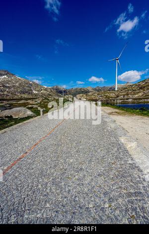 La vecchia strada Tremola a Gotthardpass, Passo del San Gottardo, ciottoli pavimentazione in pietra, Airolo, Ticino, Svizzera Foto Stock